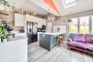 Kitchen/diner- click for photo gallery